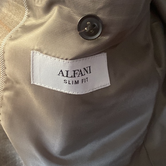 Clean house - Picture 2 of 3